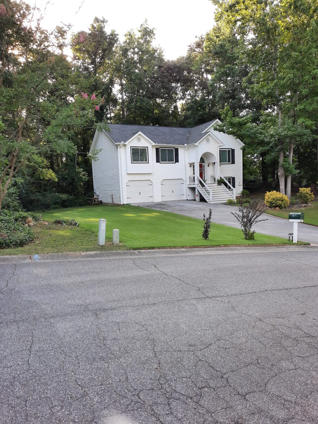 Front yard maintained by Anytime Lawn Services